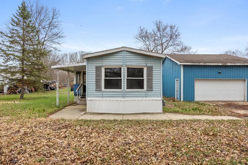 1825 34th St, Allegan, MI, 49010-8604 | Card Image