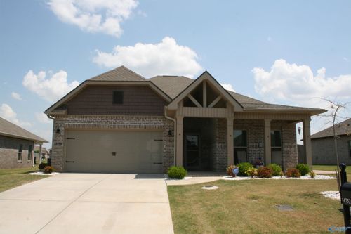 14752 Demarie Ln, Athens, AL, 35613-7681 | Card Image