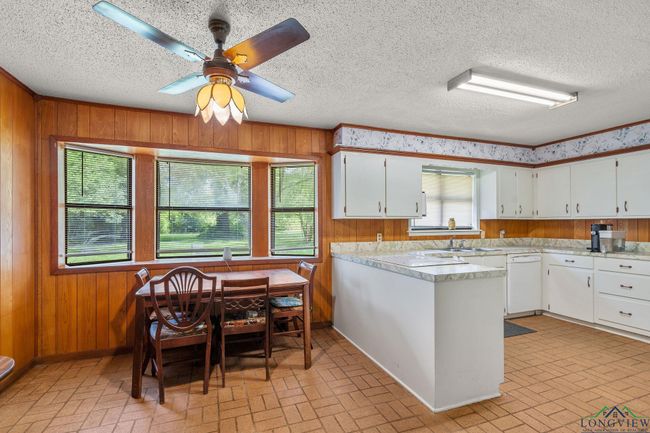 8103 Us Highway 259 N, House other with 4 bedrooms, 3 bathrooms and null parking in Omaha TX | Image 35