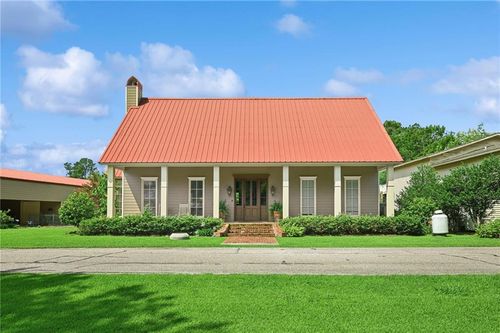 31702 River Pines Dr, Springfield, LA, 70462-8888 | Card Image