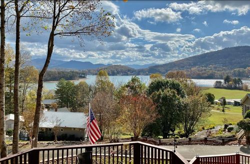 1929 Lakeview Summit Dr, Young Harris, GA, 30582-1921 | Card Image