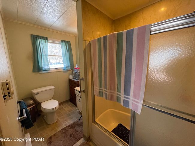 Bathroom | Image 13