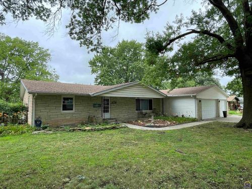 605 Locust St, Overbrook, KS, 66524-9398 | Card Image