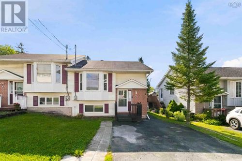 7 Continental Lane, Eastern Passage, NS, B3G1M6 | Card Image