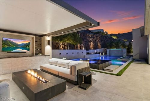2211 Overlook Canyon Ln, Henderson, NV, 89052-8754 | Card Image