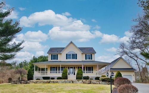 3 Eliza Ln, Dartmouth, MA, 02747-2394 | Card Image
