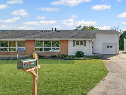 1602 Golfview Cir, Rantoul, IL, 61866-3555 | Card Image