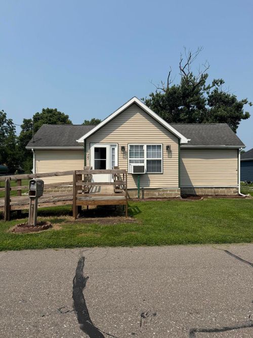 307 S Fisher St, Knox, IN, 46534 | Card Image