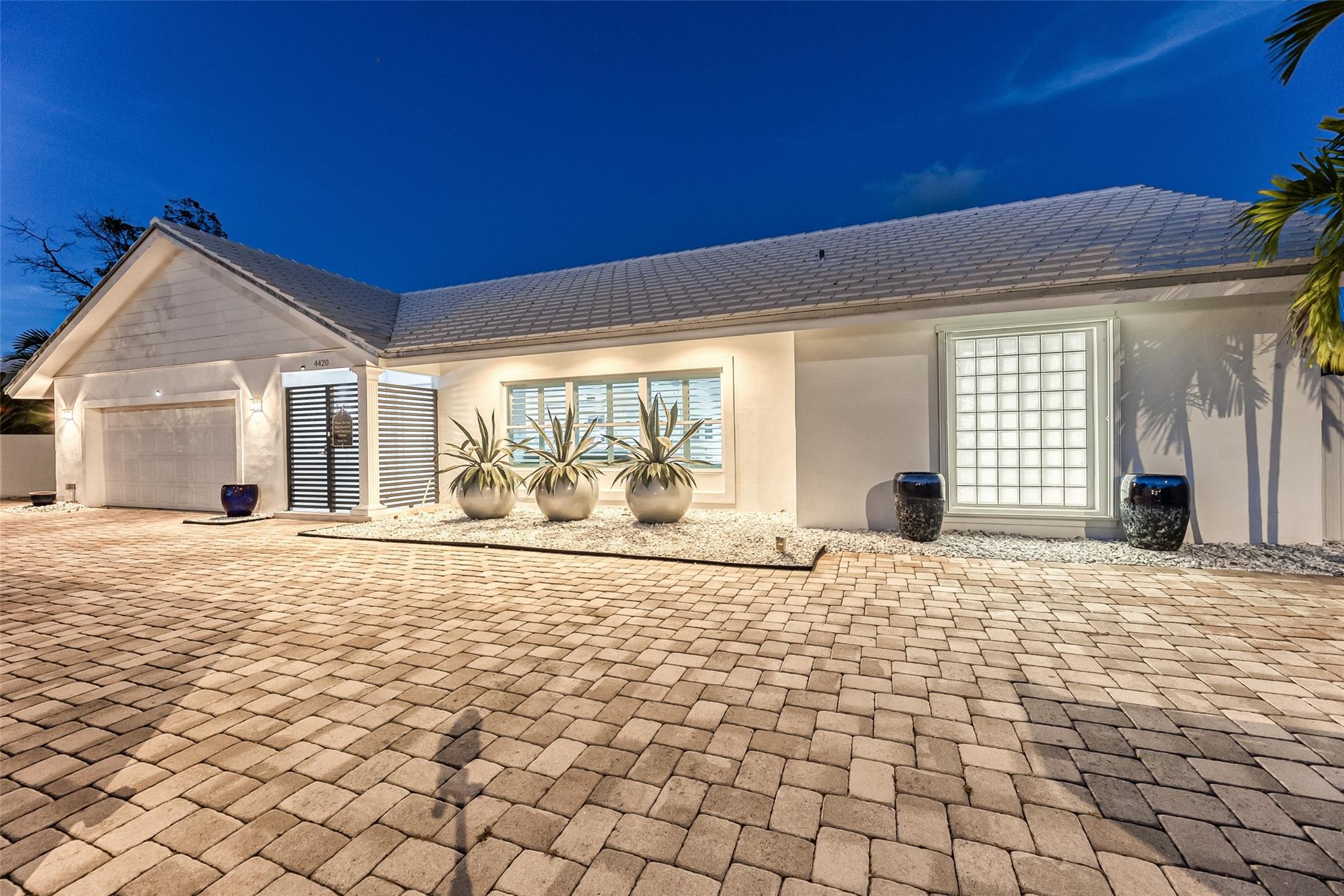 25th Ave, Fort Lauderdale, FL 33308