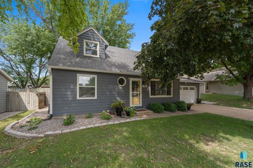 4416 E Oak St Street, Sioux Falls, SD, 57103 | Card Image