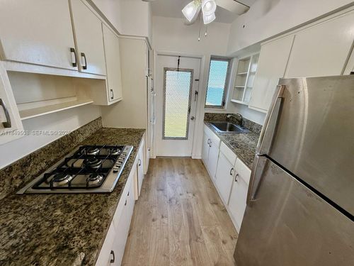 apt-17-7921 East Dr, North Bay Village, FL, 33141-3309 | Card Image