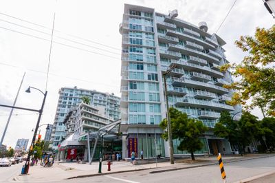 910 - 4638 Gladstone St, Condo with 2 bedrooms, 2 bathrooms and 1 parking in Vancouver BC | Image 2