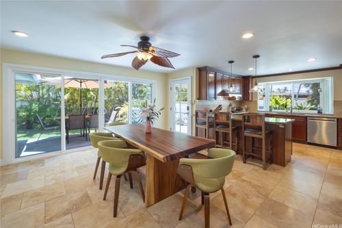 409 Wanaao Rd, Kailua, HI, 96734-3440 | Card Image