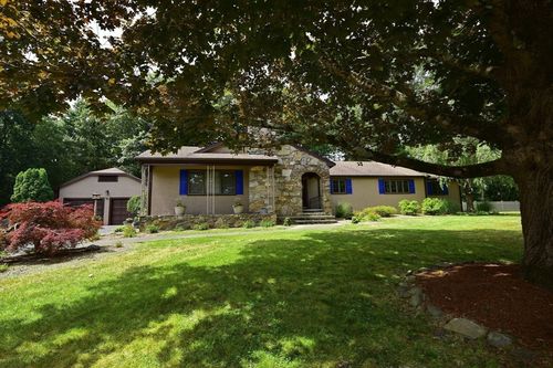 2 Tewalema Pl, Lakeville, MA, 02347-1909 | Card Image