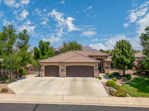 3930 Tess Ln, Santa Clara, UT, 84765-5694 | Card Image