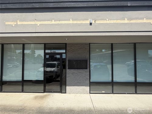 17692-17640 1st Avenue S, Burien, WA, 98148 | Card Image