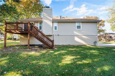 400 Se Mount Vernon Drive, House other with 3 bedrooms, 2 bathrooms and null parking in Blue Springs MO | Image 2