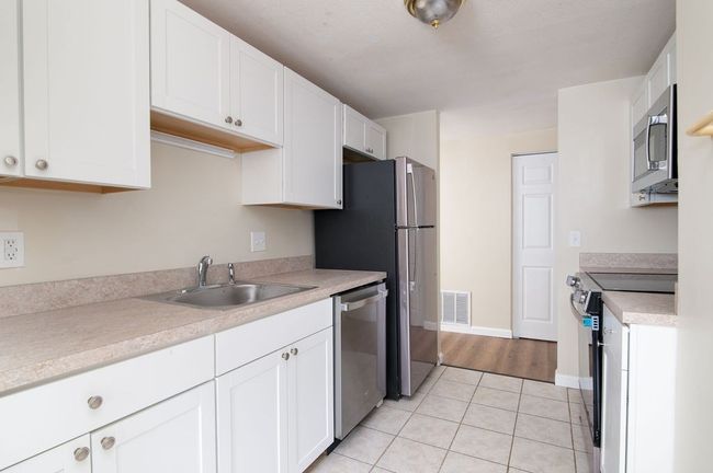 APT-1 - 150 Elm St, Condo with 1 bedrooms, 1 bathrooms and 1 parking in Braintree MA | Image 8