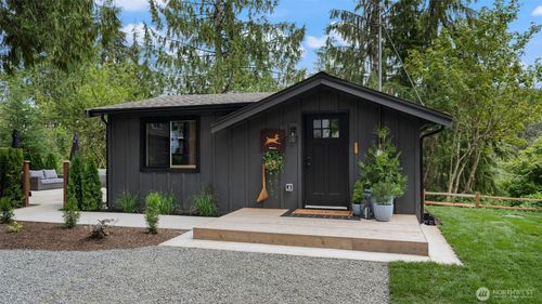 12907 Green Mountain Way, Granite Falls, WA, 98252-9104 | Card Image