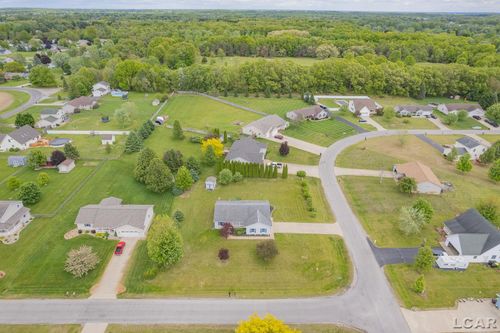 4700 Robin Hood Trl, Adrian, MI, 49221-1494 | Card Image