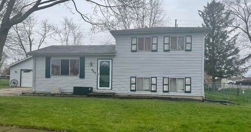 711 Shawnee Ct, Lowell, IN, 46356 | Card Image