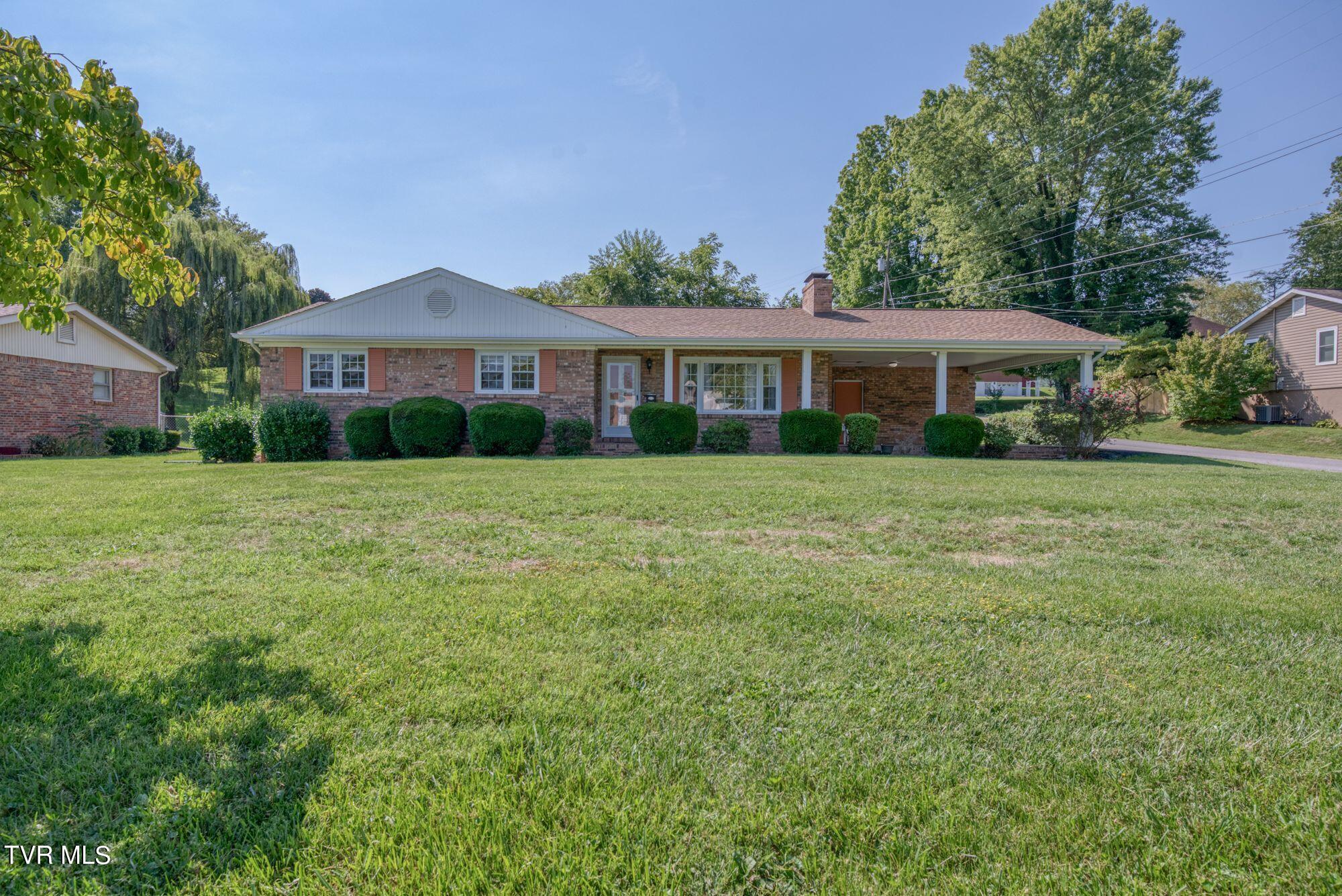 Alhambra Dr, Bristol, TN 37620