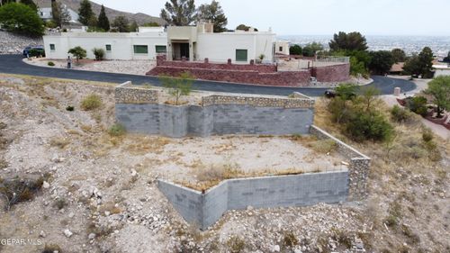 38 Kingery Dr, El Paso, TX, 79902-2222 | Card Image