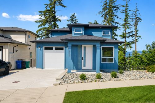 909 Harbour View St, Nanaimo, BC, V9R0K5 | Card Image