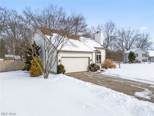 3619 Bunker Hill St Nw, Massillon, OH, 44646-3141 | Card Image