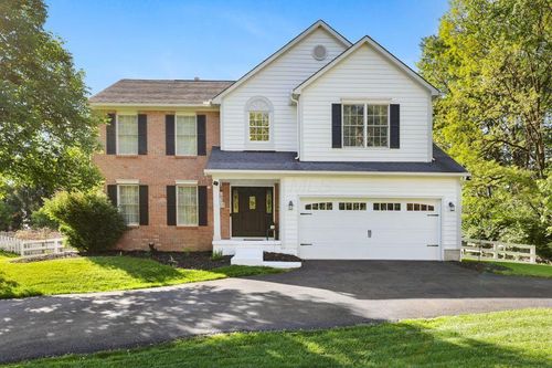 597 Washington St, Canal Winchester, OH, 43110-8400 | Card Image