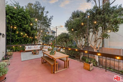 apt-102-8180 Manitoba St, Venice, CA, 90293-8645 | Card Image