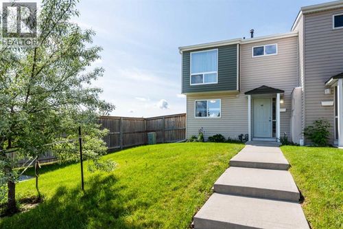 54-5425 Pensacola Cres Se, Calgary, AB, T2A2G7 | Card Image