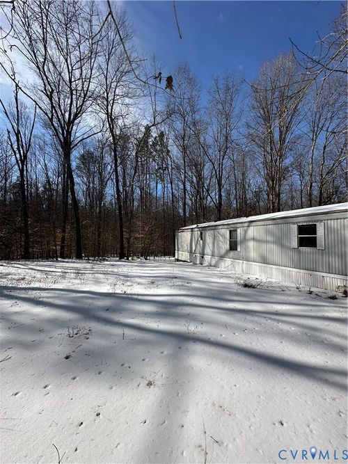 395 Holly Grove Ests, Bumpass, VA, 23024-2420 | Card Image