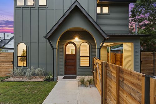 1157 Nickols Ave, Austin, TX, 78721-2021 | Card Image