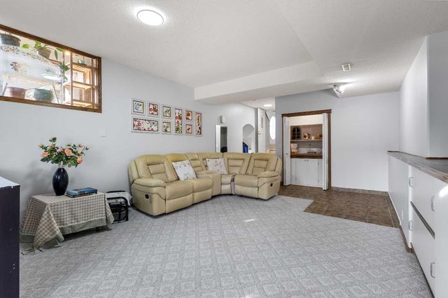 120 Somerglen Common Sw, House other with 5 bedrooms, 3 bathrooms and 4 parking in Calgary AB | Image 23