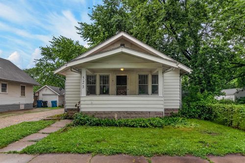 523 Cutler St, Waterloo, IA, 50703-2453 | Card Image