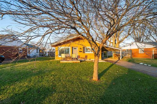 213 Holmes Dr, Owensboro, KY, 42303-7204 | Card Image