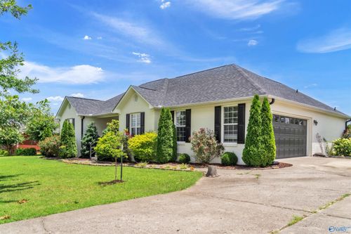 17164 Glaze Rd, Athens, AL, 35611-7577 | Card Image