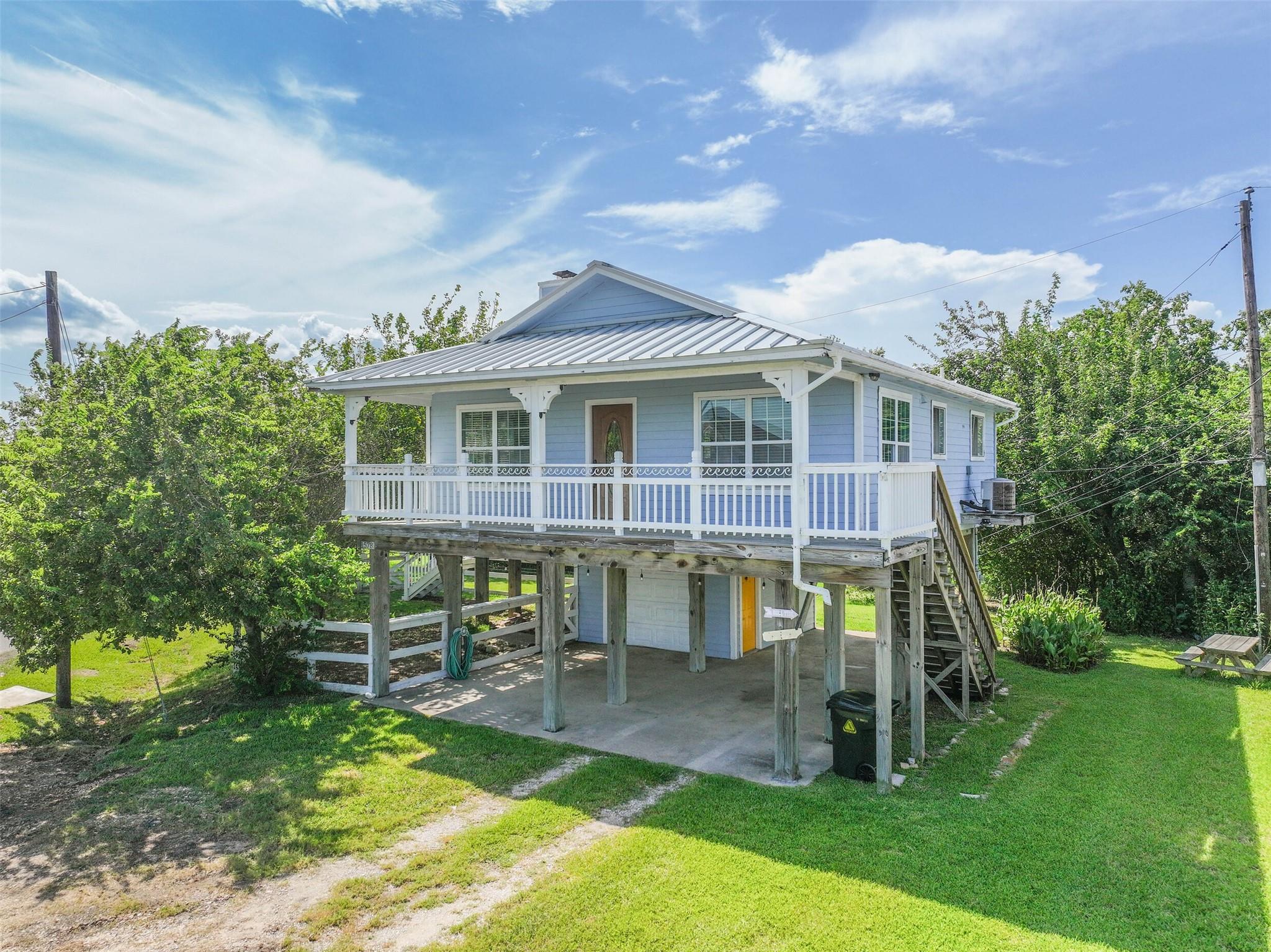 Residential Lease in San Leon 4