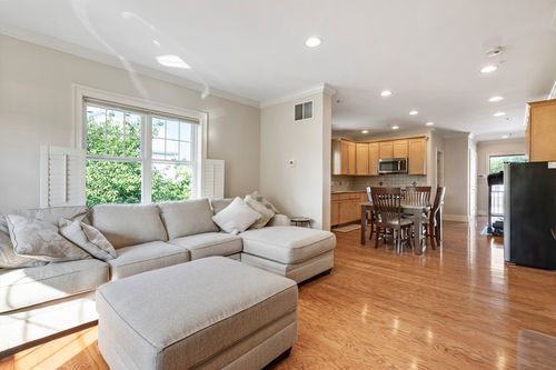 50-50 Clemence St, Cranston, RI, 02920-2513 | Card Image