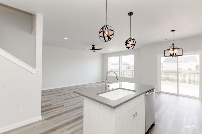 755 N Aleppo Way, House other with 3 bedrooms, 3 bathrooms and 2 parking in Meridian ID | Image 5