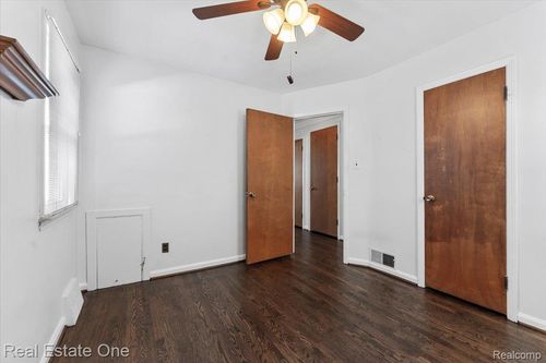 13487 Brest St, Southgate, MI, 48195-1701 | Card Image