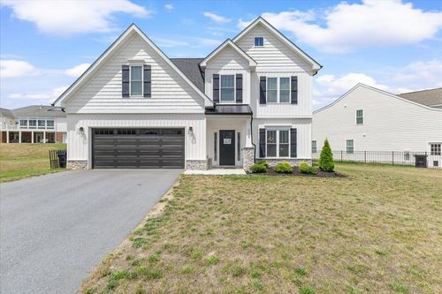 2228 Foxfield Ln, Salem, VA, 24153-4749 | Card Image