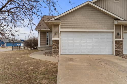 5949 Nw 50th St, Johnston, IA, 50131-4760 | Card Image