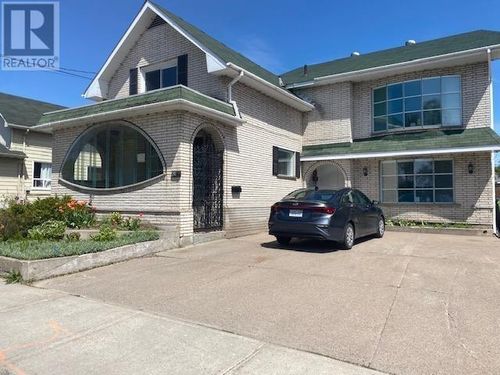 438 North St, Sault Ste. Marie, ON, P6B2B3 | Card Image