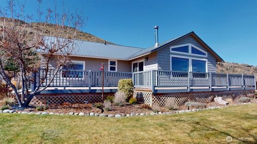 1811 Pine Creek Rd, Tonasket, WA, 98855-9733 | Card Image