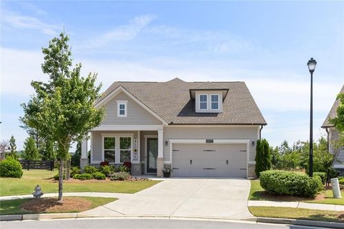 6853 River Rock Dr, Flowery Branch, GA, 30542-2518 | Card Image