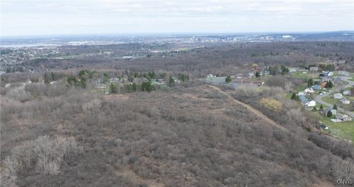 17 Howlett Hill Rd, Camillus, NY, 13031 | Card Image