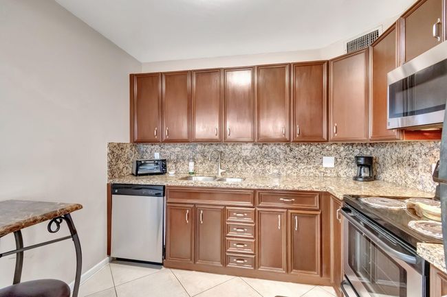 4049 Wolverton C, Condo with 2 bedrooms, 2 bathrooms and null parking in Boca Raton FL | Image 16