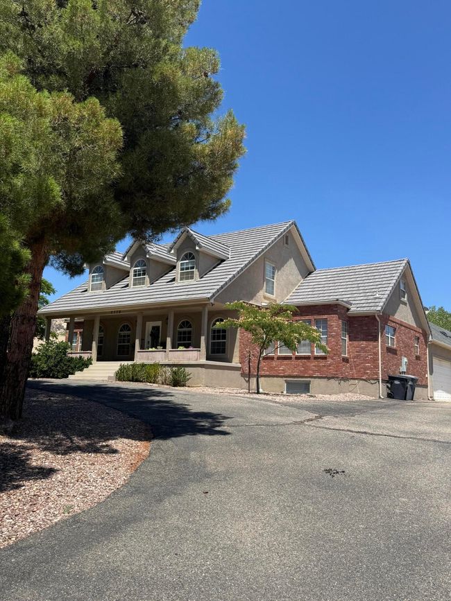 Front | Image 6